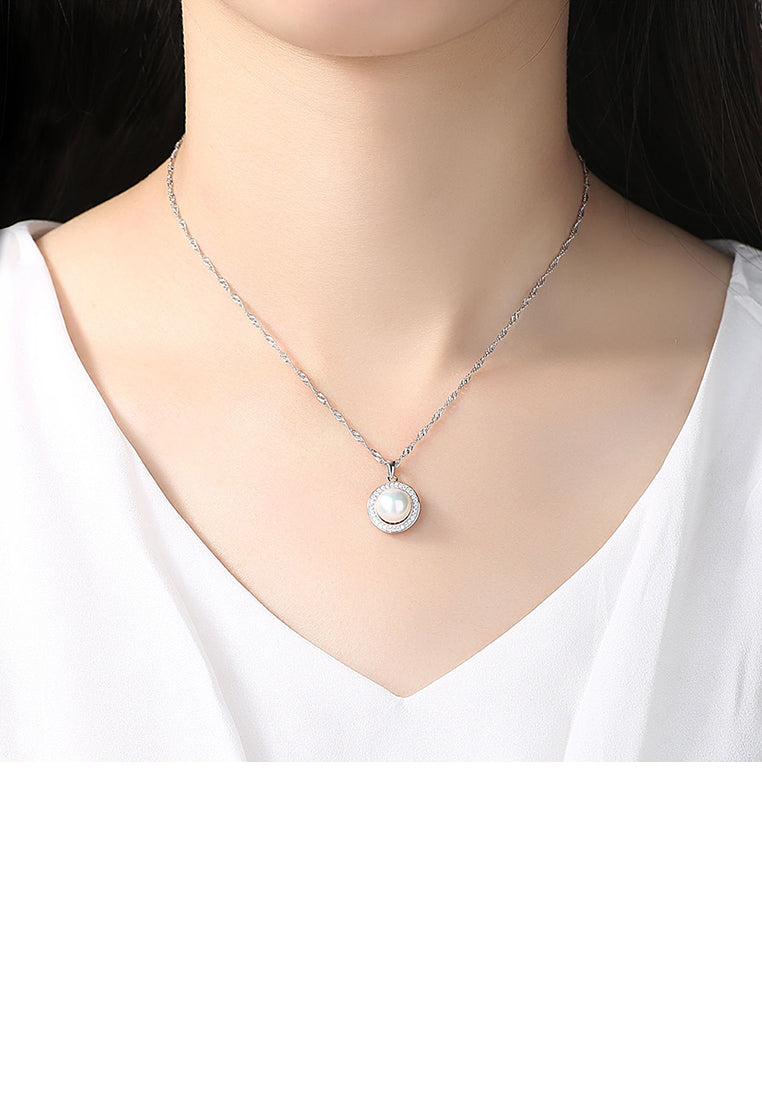 925 Sterling Silver Fashion and Elegant Geometric Round White Freshwater Pearl Pendant with Cubic Zirconia and Necklace - Luxurious Look