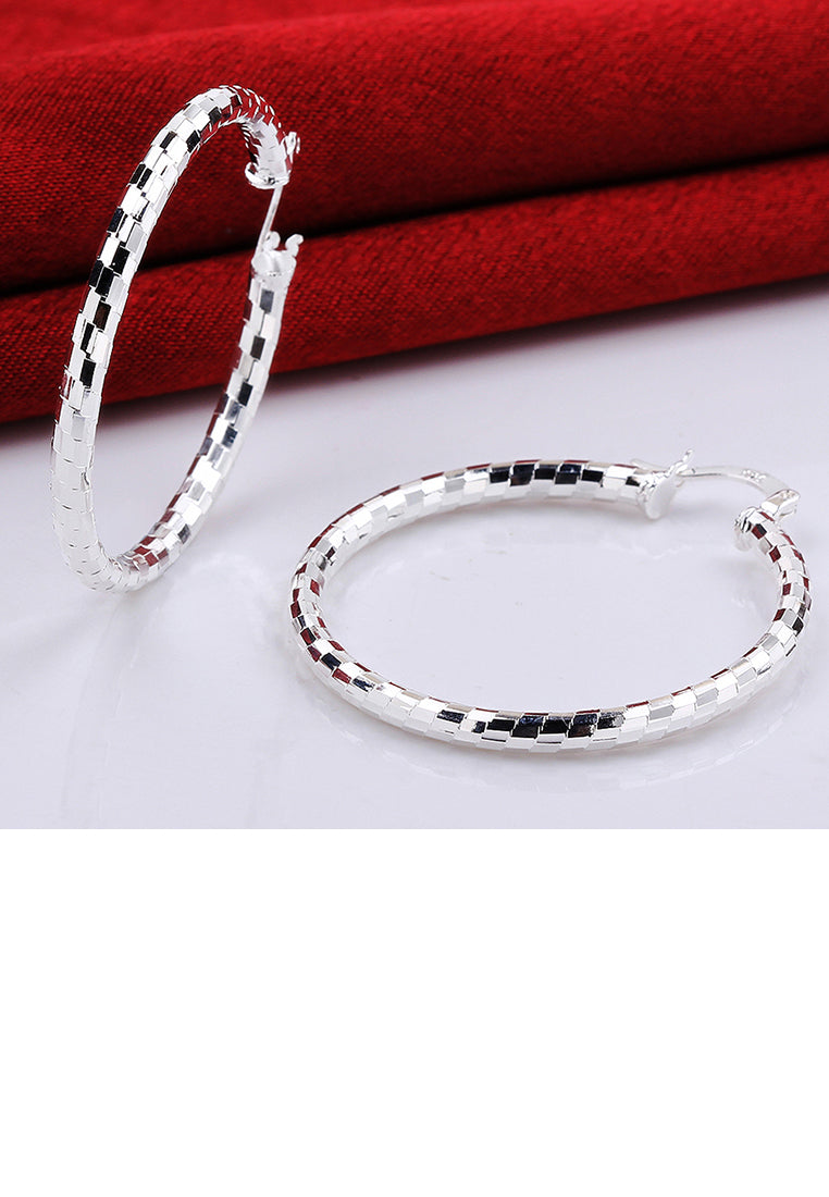 Simple and Elegant Geometric Circle Striped Earrings