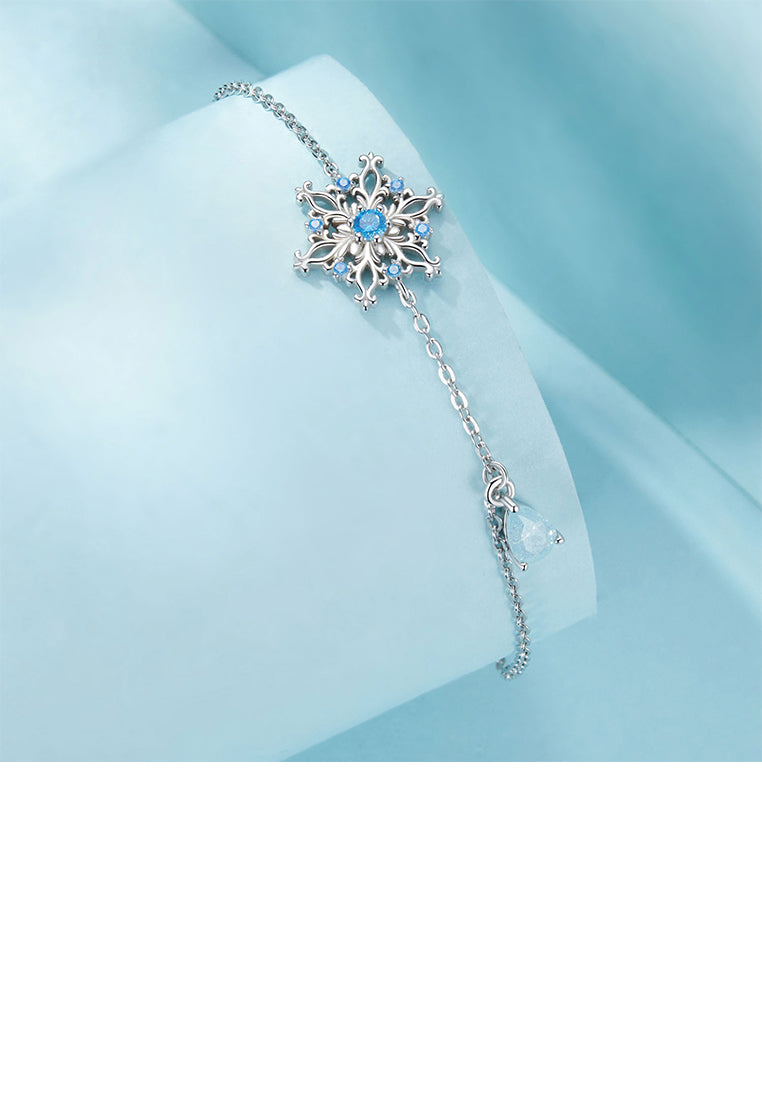 925 Sterling Silver Fashion Simple Snowflake Bracelet with Cubic Zirconia - Luxurious Look