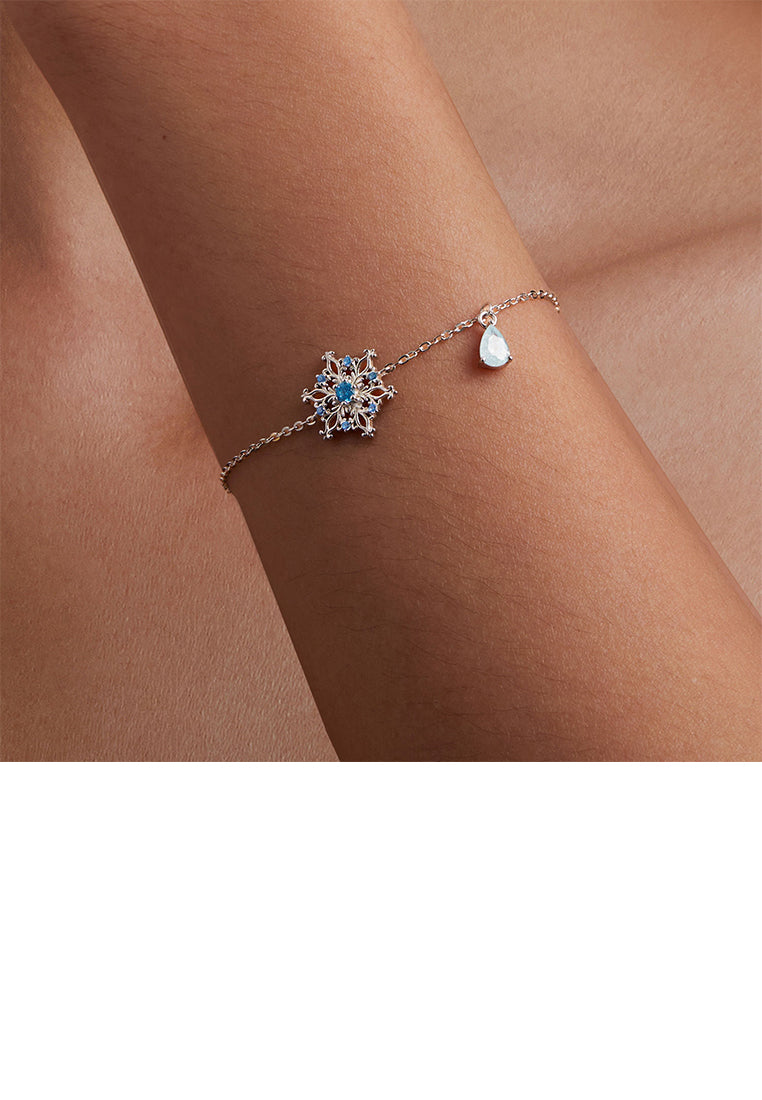 925 Sterling Silver Fashion Simple Snowflake Bracelet with Cubic Zirconia - Luxurious Look