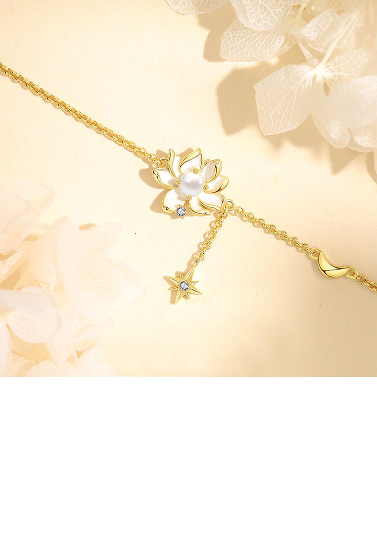 925 Sterling Silver Plated Gold Fashion and Elegant Lotus Imitation Pearl Bracelet with Cubic Zirconia - Luxurious Look