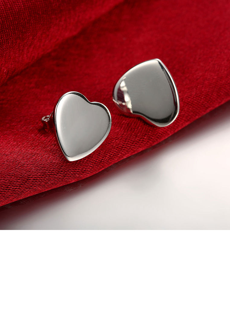 Simple Sweet Heart Stud Earrings