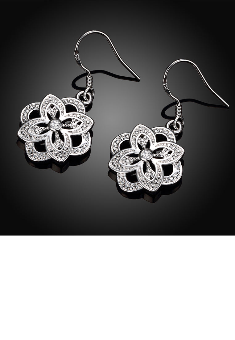 Elegant Pattern Earrings