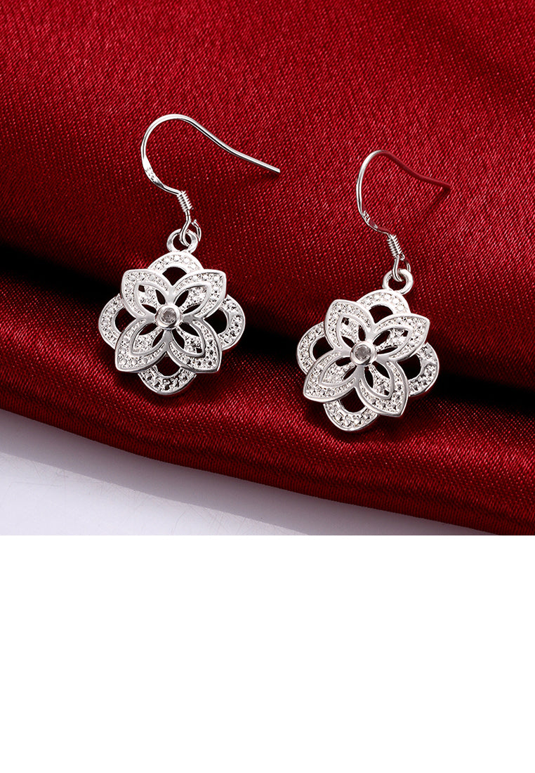 Elegant Pattern Earrings