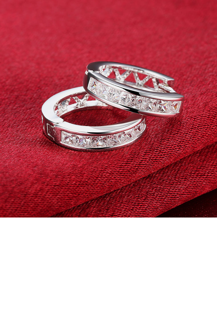 Simple 1-shaped Earrings with Cubic Zircon