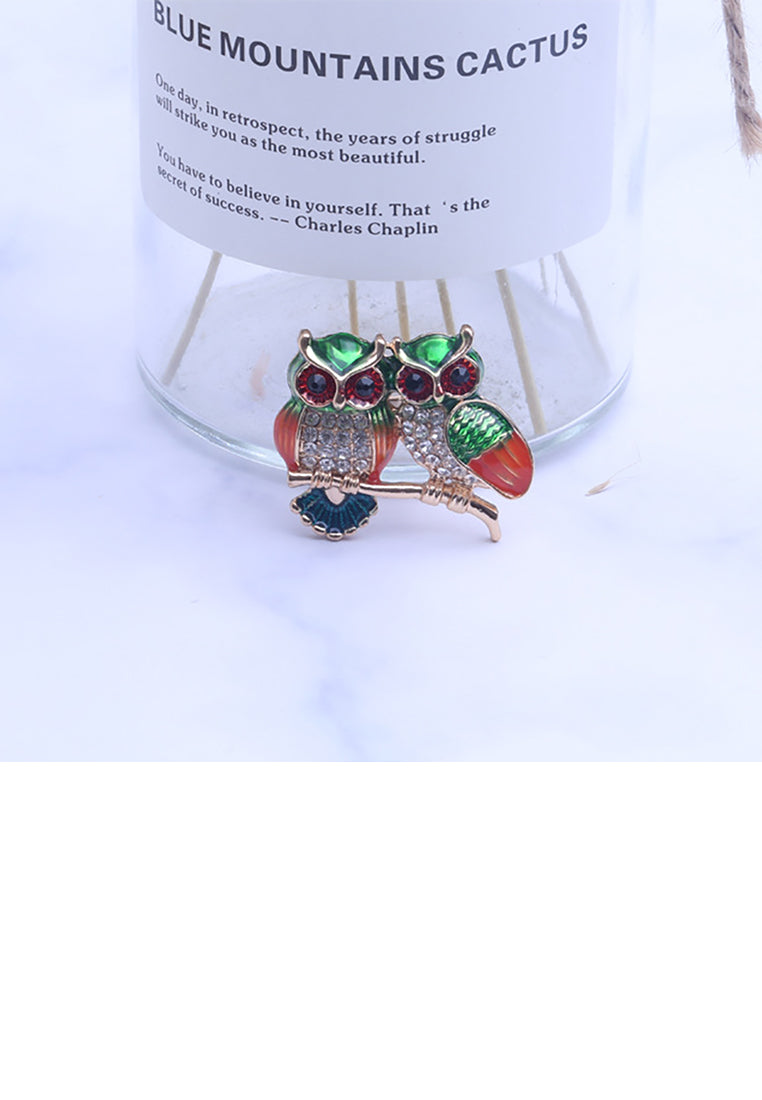 Simple and Cute Green Owl Brooch with Cubic Zirconia - Luxurious Look