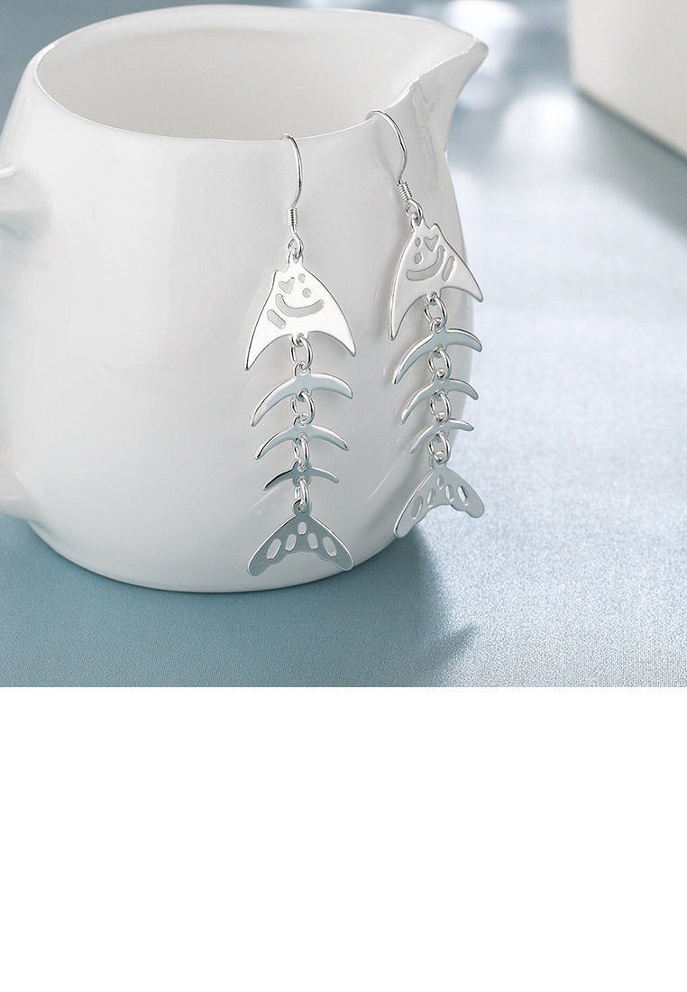 Simple Elegant Fashion Fish Bone Earrings