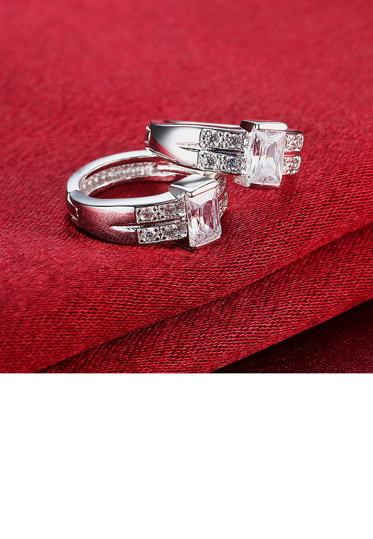 Fashion Bright Geometric Round Cubic Zirconia Stud Earrings - Luxurious Look