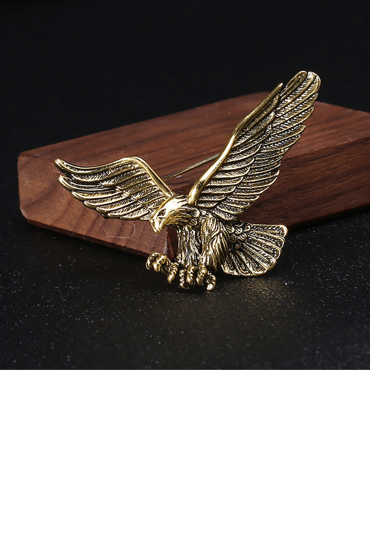 Fashion Domineering Plated Gold Eagle Brooch