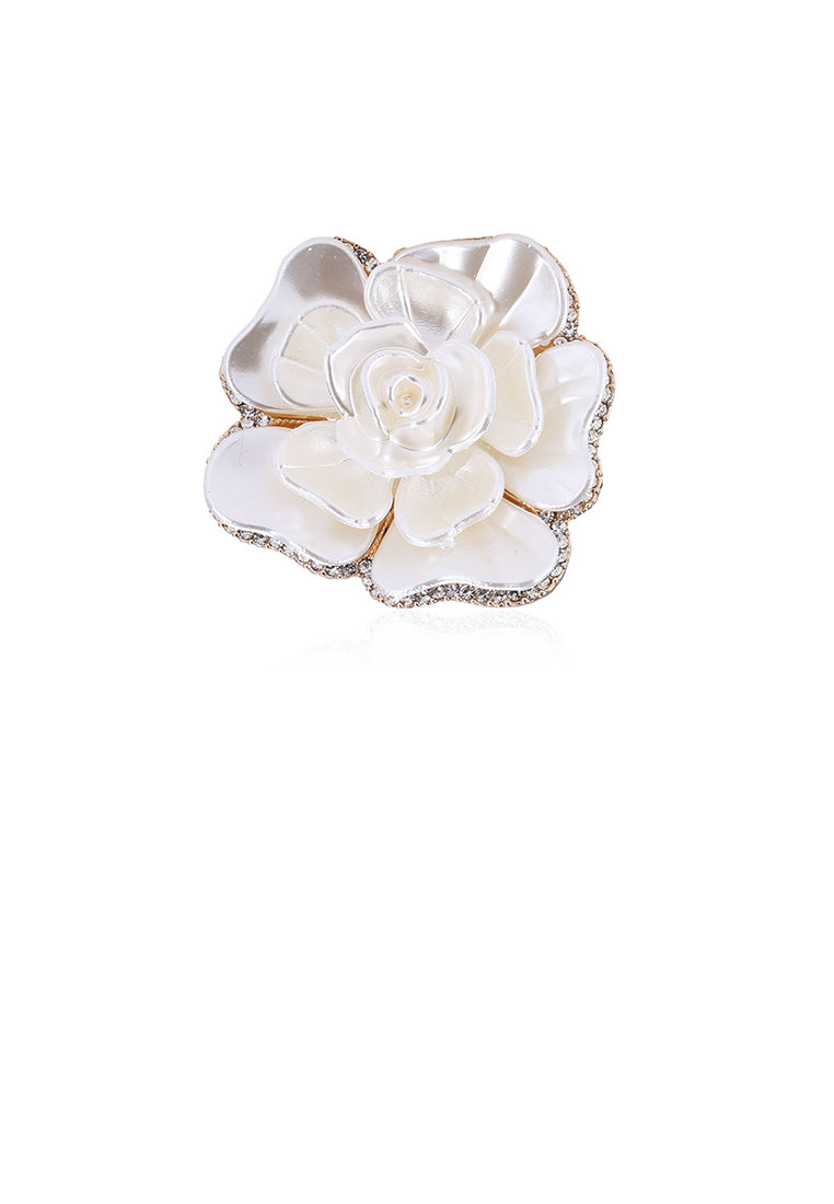 Fashion and Elegant White Flower Brooch with Cubic Zirconia - Luxurious Look