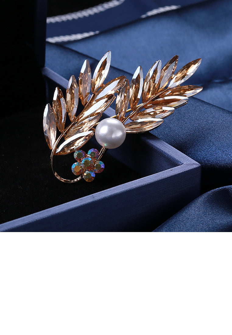 Fashion Temperament Plated Gold Floral Imitation Pearl Brooch with Champagne Cubic Zirconia - Luxurious Look