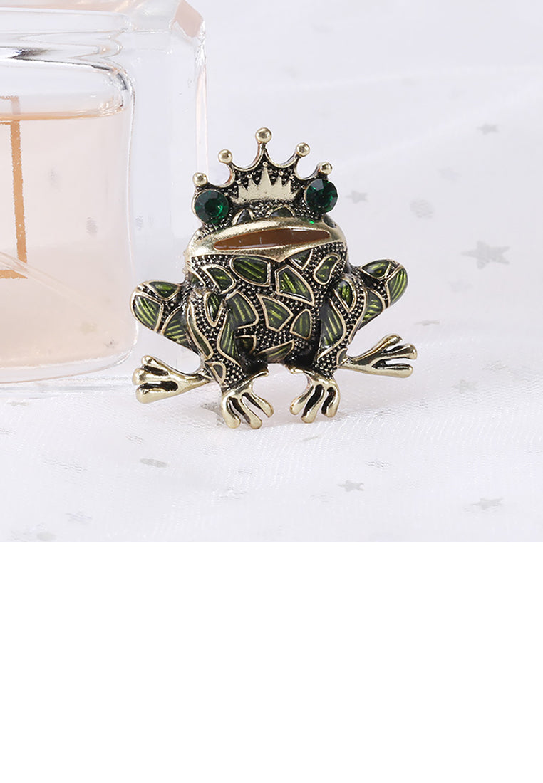Fashion Vintage Plated Gold Frog Prince Brooch with Cubic Zirconia - Luxurious Look