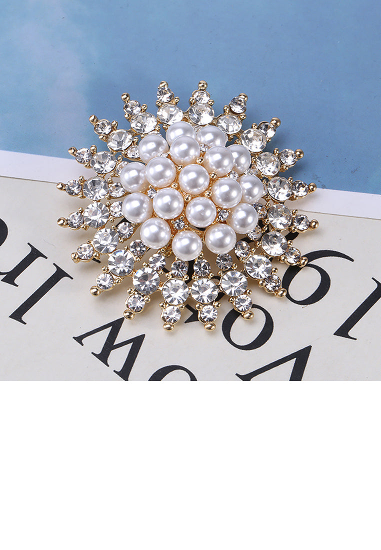 Elegant and Bright Plated Gold Geometric Round Imitation Pearl Brooch with Cubic Zirconia - Luxurious Look