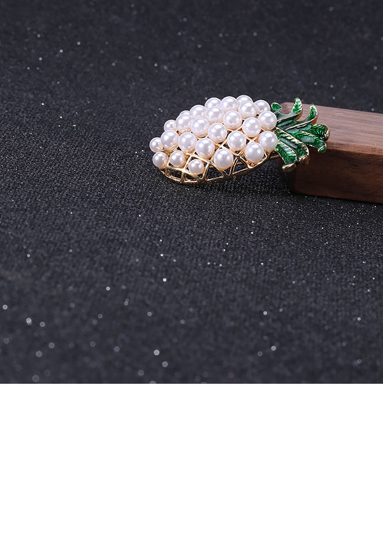 Fashion and Simple Plated Gold Pineapple Brooch with Imitation Pearls