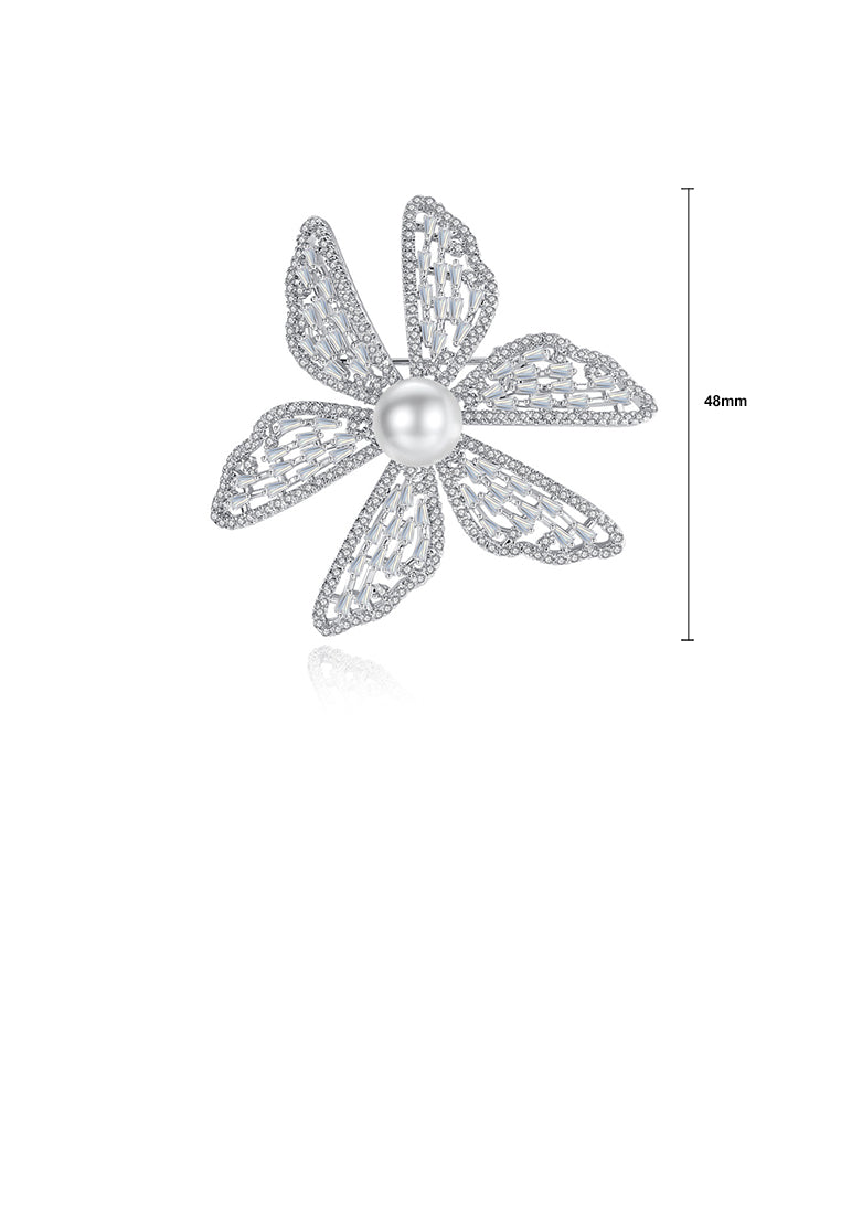 Fashion Simple Flower Imitation Pearl Brooch with Cubic Zirconia - Luxurious Look