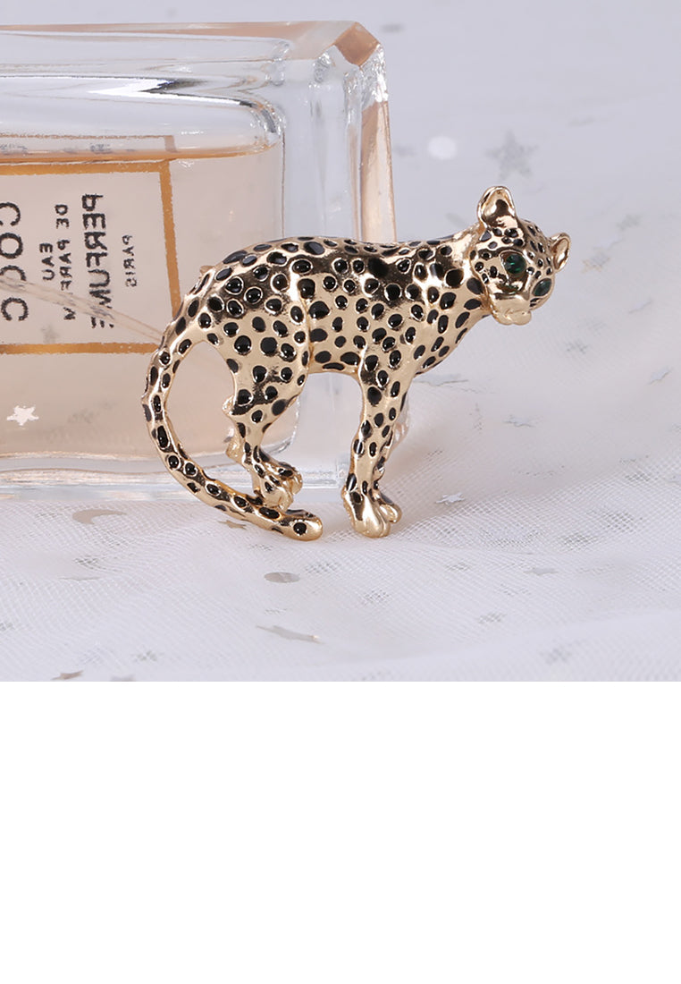 Fashion and Elegant Cheetah Brooch with Cubic Zirconia - Luxurious Look