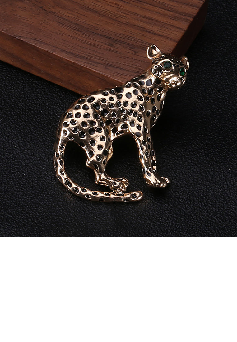 Fashion and Elegant Cheetah Brooch with Cubic Zirconia - Luxurious Look