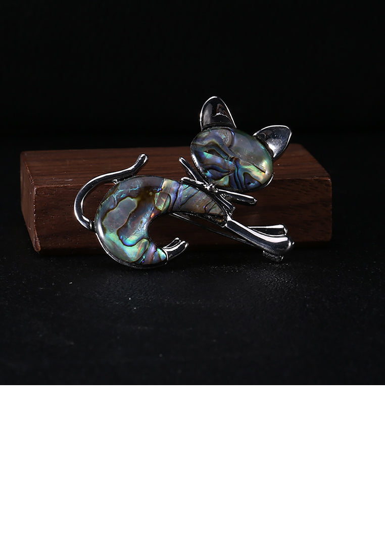 Simple and Cute Blue Cat Shell Brooch