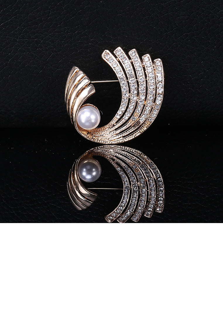 Fashion and Elegant Plated Gold Geometric Imitation Pearl Brooch with Cubic Zirconia - Luxurious Look