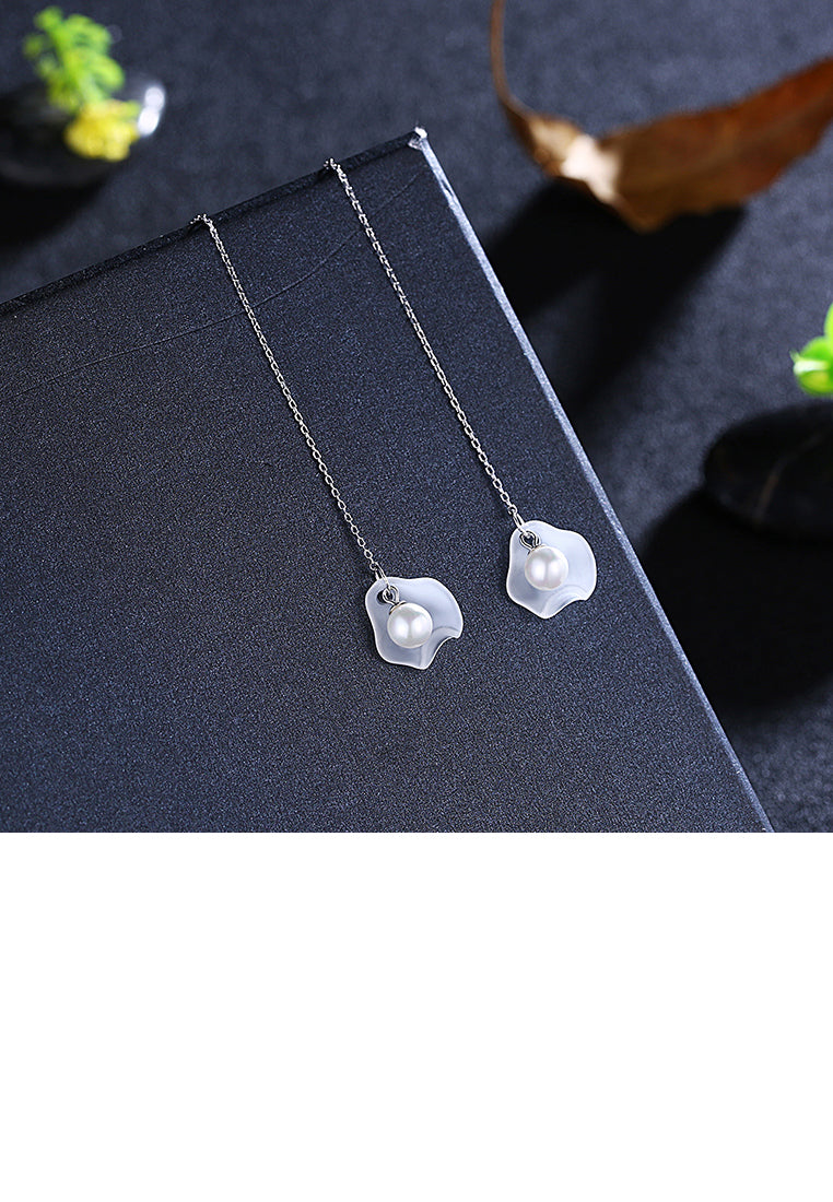 925 Sterling Silver Elegant Fashion Whit Long Shell Pearl Earrings and Ear Wire - Luxurious Look