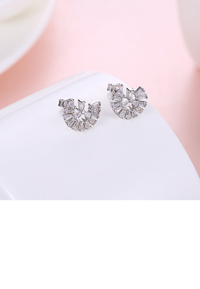 925 Sterling Silver Simple Scallop Earrings with Austrian Element Crystal