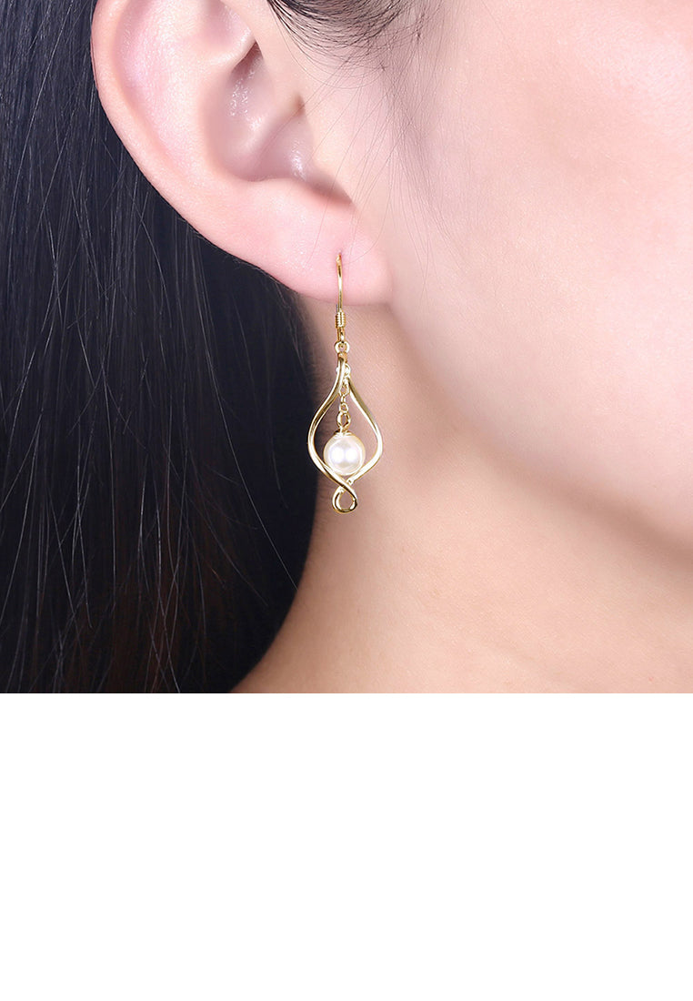 925 Sterling Silver Simple Elegant Plated Champagne Gold Geometric Pearl Earrings - Luxurious Look