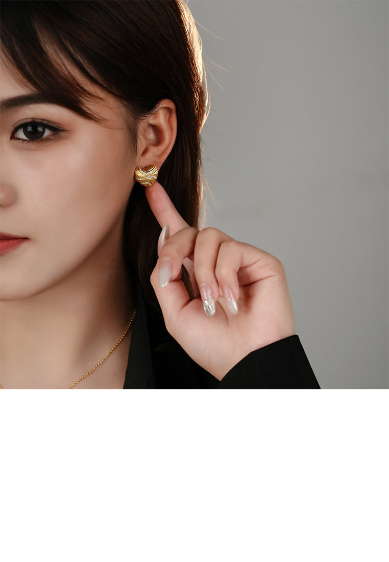 925 Sterling Silver Plated Gold Simple Elegant Heart Shape Earrings with Cubic Zirconia - Luxurious Look