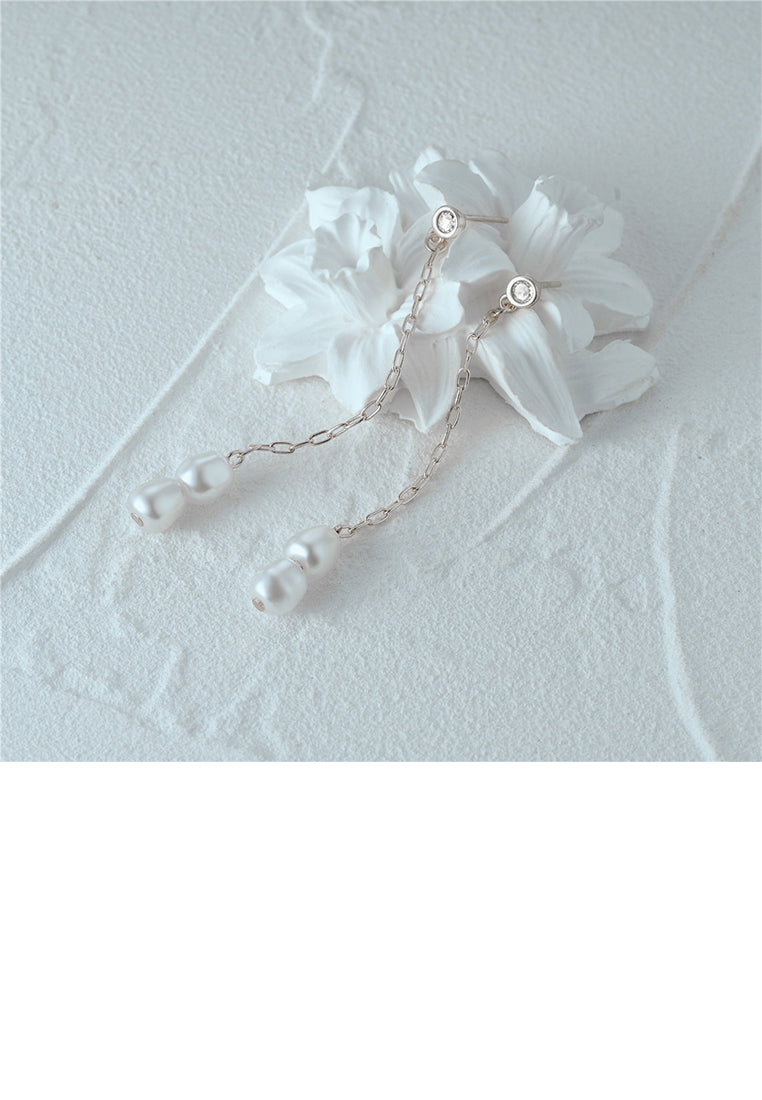 925 Sterling Silver Fashion Elegant Geometric Imitation Pearl Tassel Earrings with Cubic Zirconia - Luxurious Look