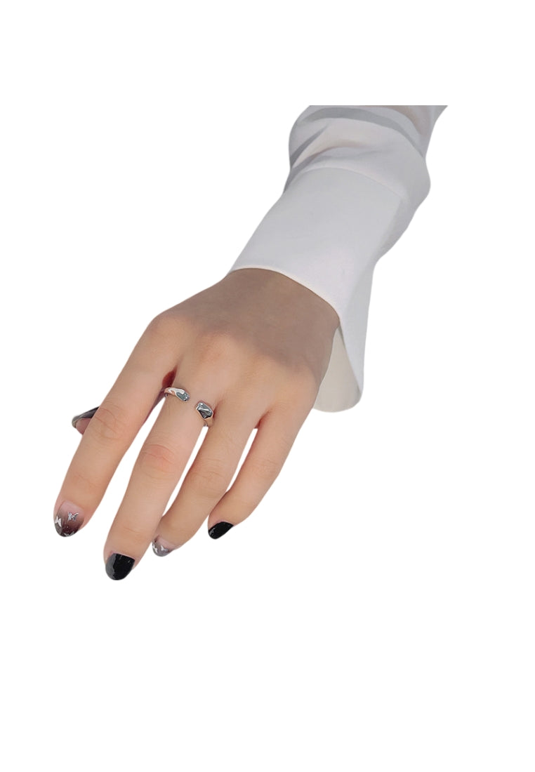 Elegant and Original INS Minimalist Silver Ring for Women
