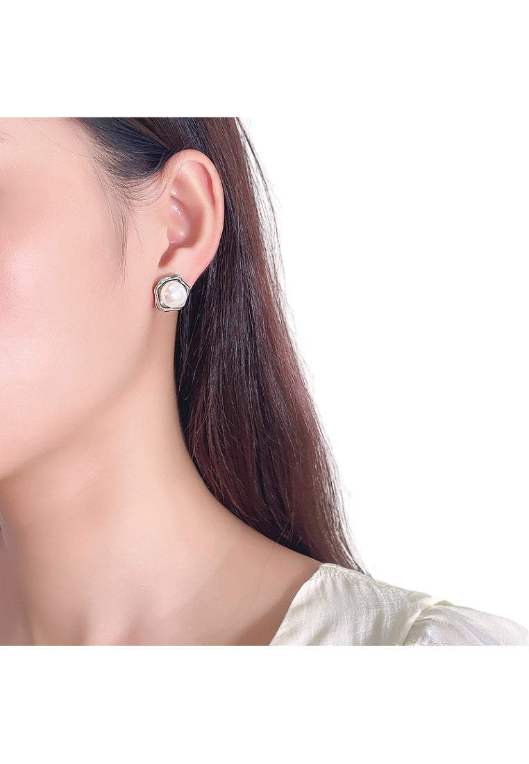 Sterling Silver Irregular Round Stud Earrings, Unique Design with Classy Style