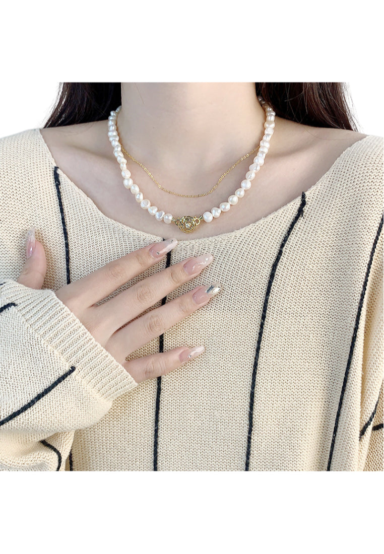 Camellia Pearl Mother's Day Chain