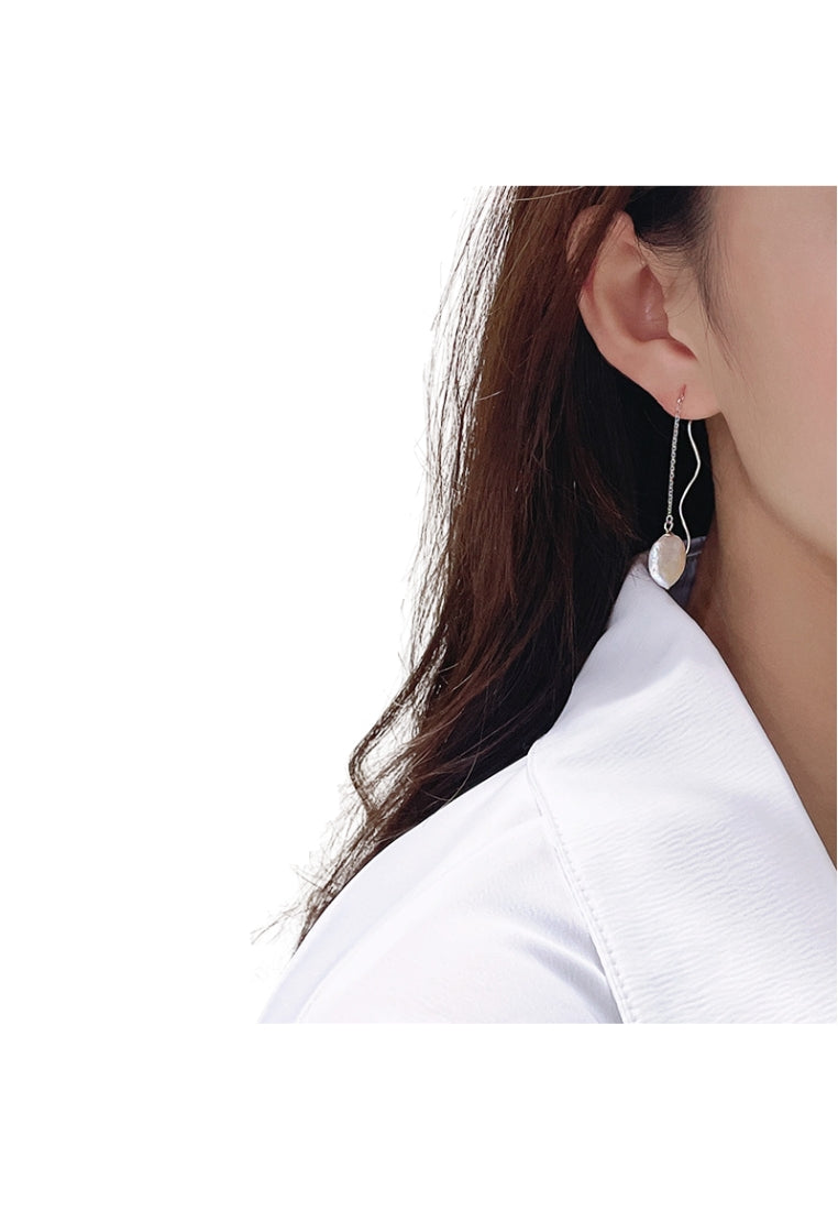 S925 silver button baroque earrings, fashionable and simple specialshaped pearl long wave earrings
