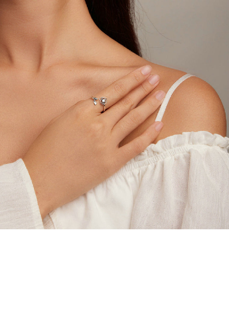 925 Sterling Silver Fashion Elegant Hollow Camellia Adjustable Open Ring with Cubic Zirconia - Luxurious Look