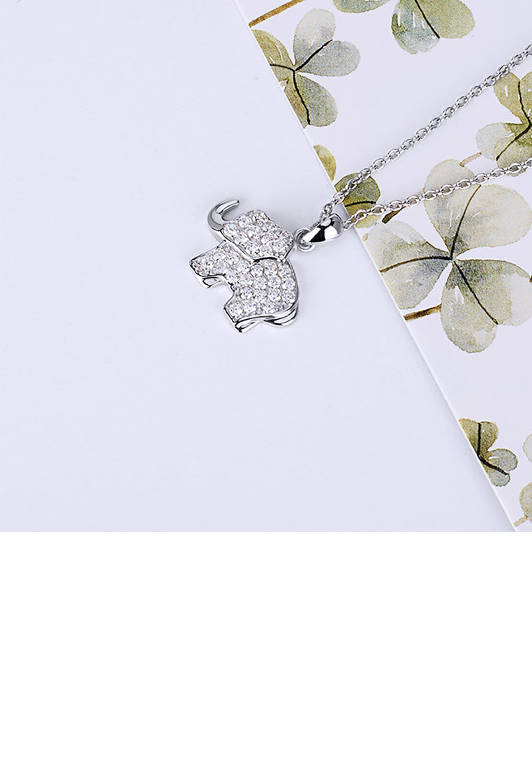 925 925 Sterling Silver Fashionable Bright Elephant Pendant with Cubic Zirconia and Necklace - Luxurious Look