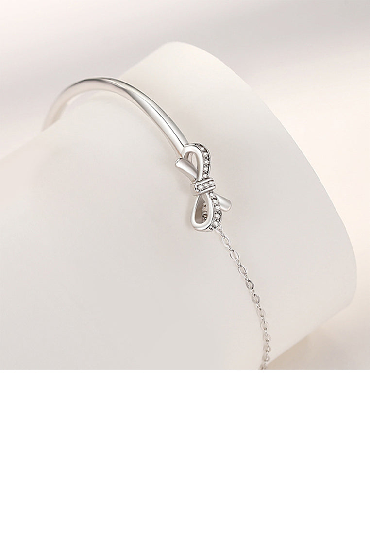 925 Sterling Silver Simple Sweet Ribbon Bracelet with Cubic Zirconia - Luxurious Look