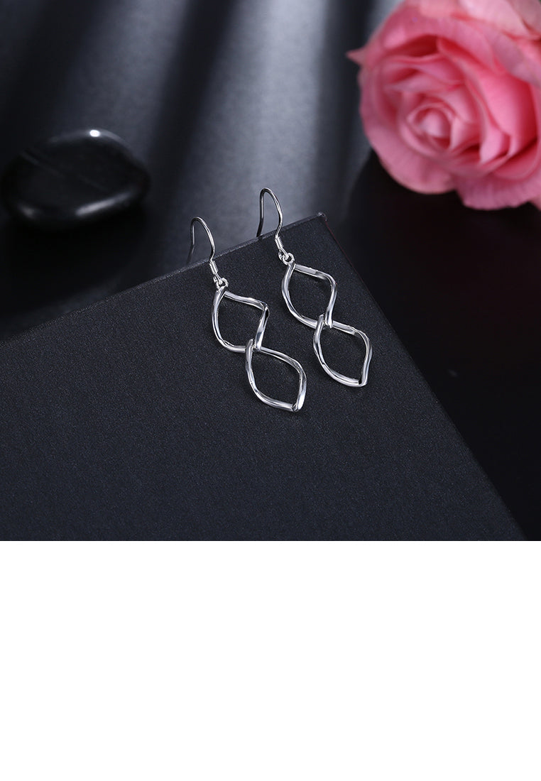 Romantic Simple Fashion Leaf Earrings