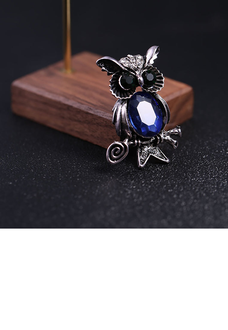Fashion Cute Owl Brooch with Blue Cubic Zirconia - Luxurious Look