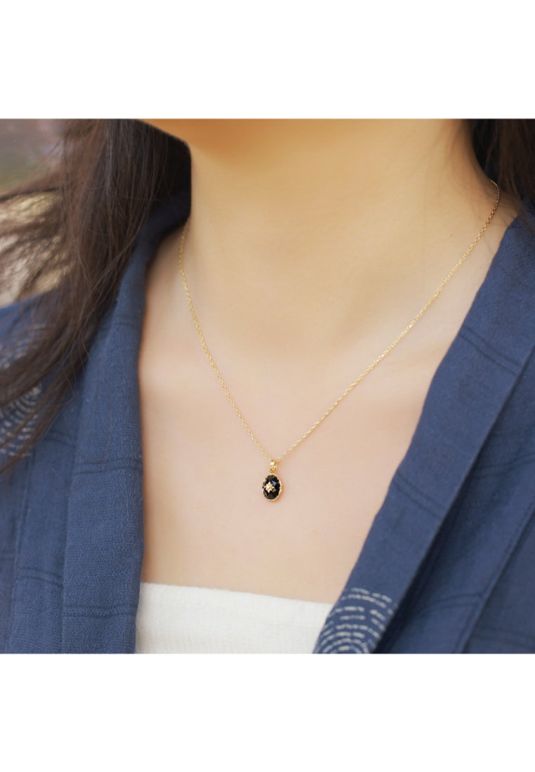 925 Sterling Silver Plated Gold Fashion and Simple Six-pointed Star Geometric Oval Pendant with Necklace