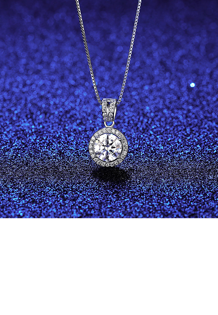 925 Sterling Silver Fashion Temperament Geometric Round Cubic Zirconia Pendant with Necklace - Luxurious Look
