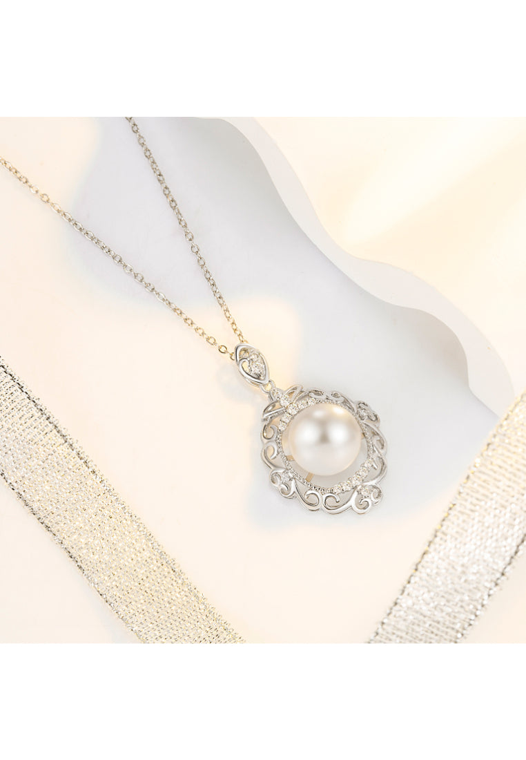 925 Sterling Silver Fashion and Elegant Pattern Freshwater Pearl Pendant with Necklace - Luxurious Look