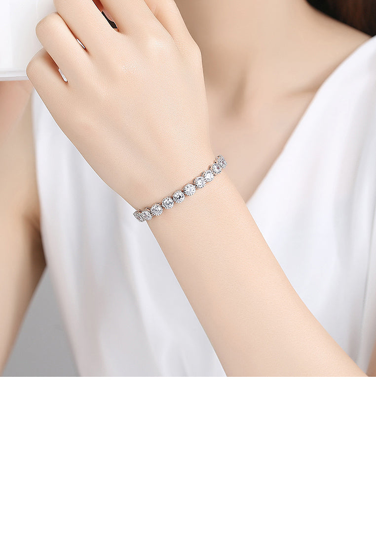 Simple and Bright Geometric Round Bracelet with Cubic Zircon 17cm