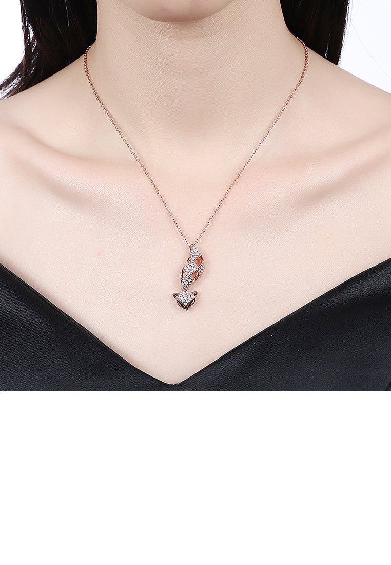 Fashio Plated Rose Gold Fox Pendant with Austrian Element Crystal and Necklace