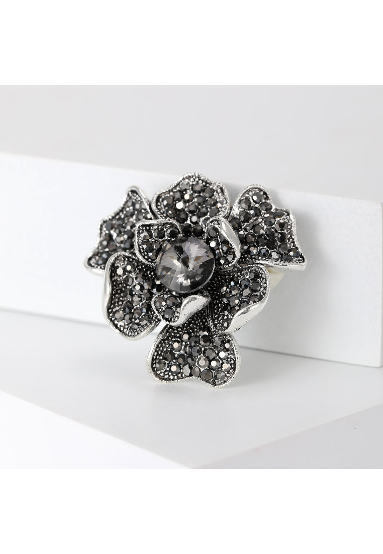 Fashion and Elegant Hollow Flower Brooch with Black Cubic Zirconia - Luxurious Look