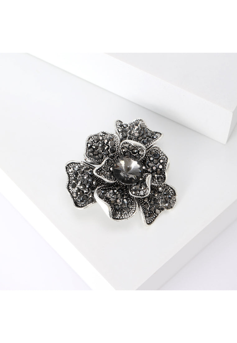 Fashion and Elegant Hollow Flower Brooch with Black Cubic Zirconia - Luxurious Look