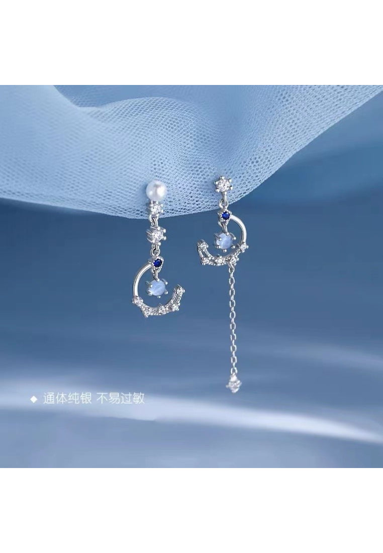 925 Sterling Silver Fashion Temperament Elk Asymmetric Tassel Earrings with Cubic Zirconia - Luxurious Look