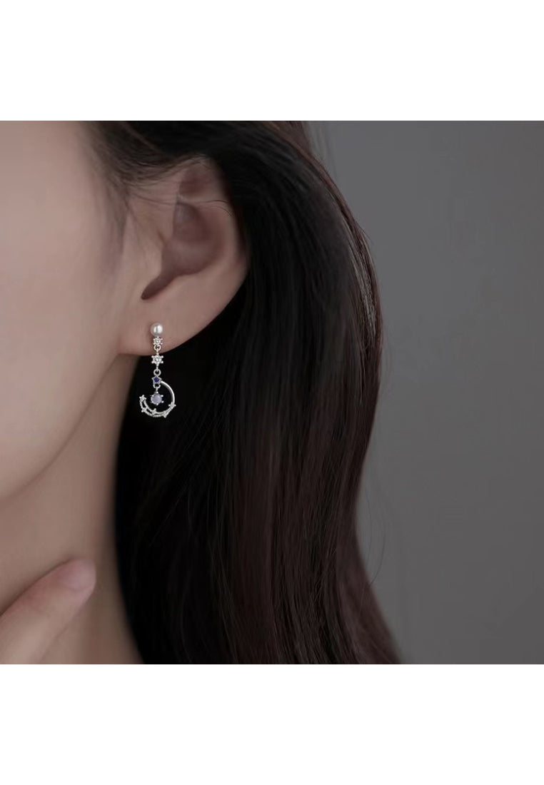 925 Sterling Silver Fashion Temperament Elk Asymmetric Tassel Earrings with Cubic Zirconia - Luxurious Look