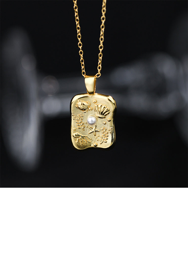 925 Sterling Silver Plated Gold Fashion Creative Embossed Marine Element Irregular Geometric Pendant with Imitation Pearls and Necklace