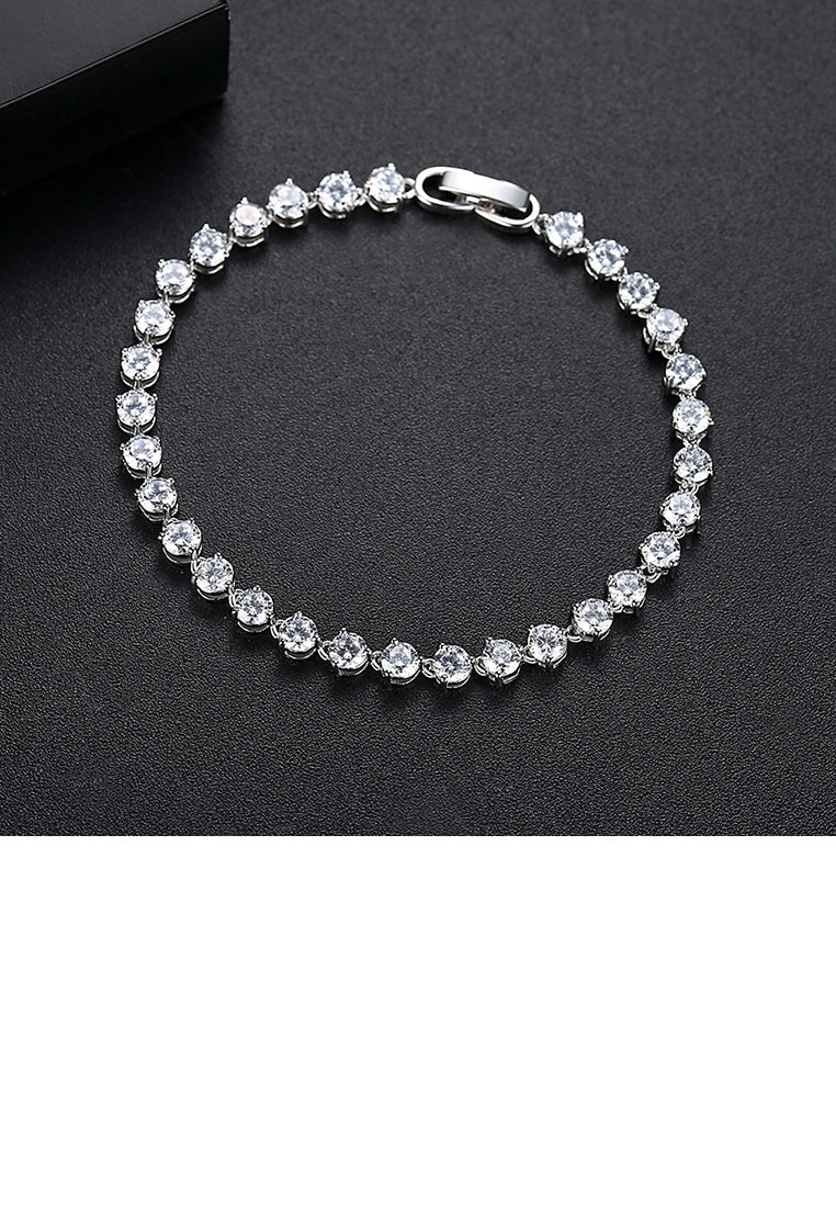 Simple and Fashion Geometric Round Cubic Zirconia Bracelet 19cm - Luxurious Look