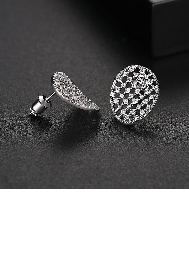 Simple Temperament Geometric Hollow Oval Stud Earrings with Cubic Zirconia - Luxurious Look