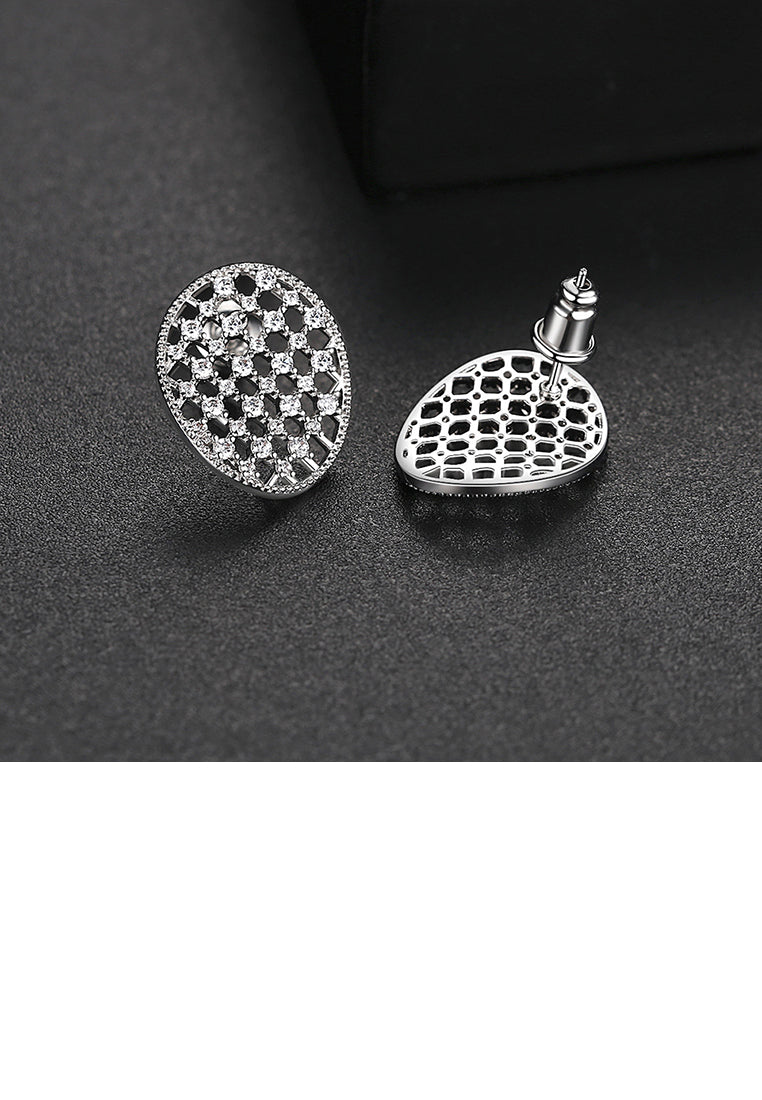 Simple Temperament Geometric Hollow Oval Stud Earrings with Cubic Zirconia - Luxurious Look